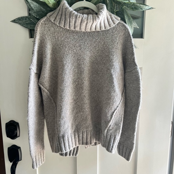 Michael Kors Sweaters - Michael Kors Chunky Cowl Neck Sweater